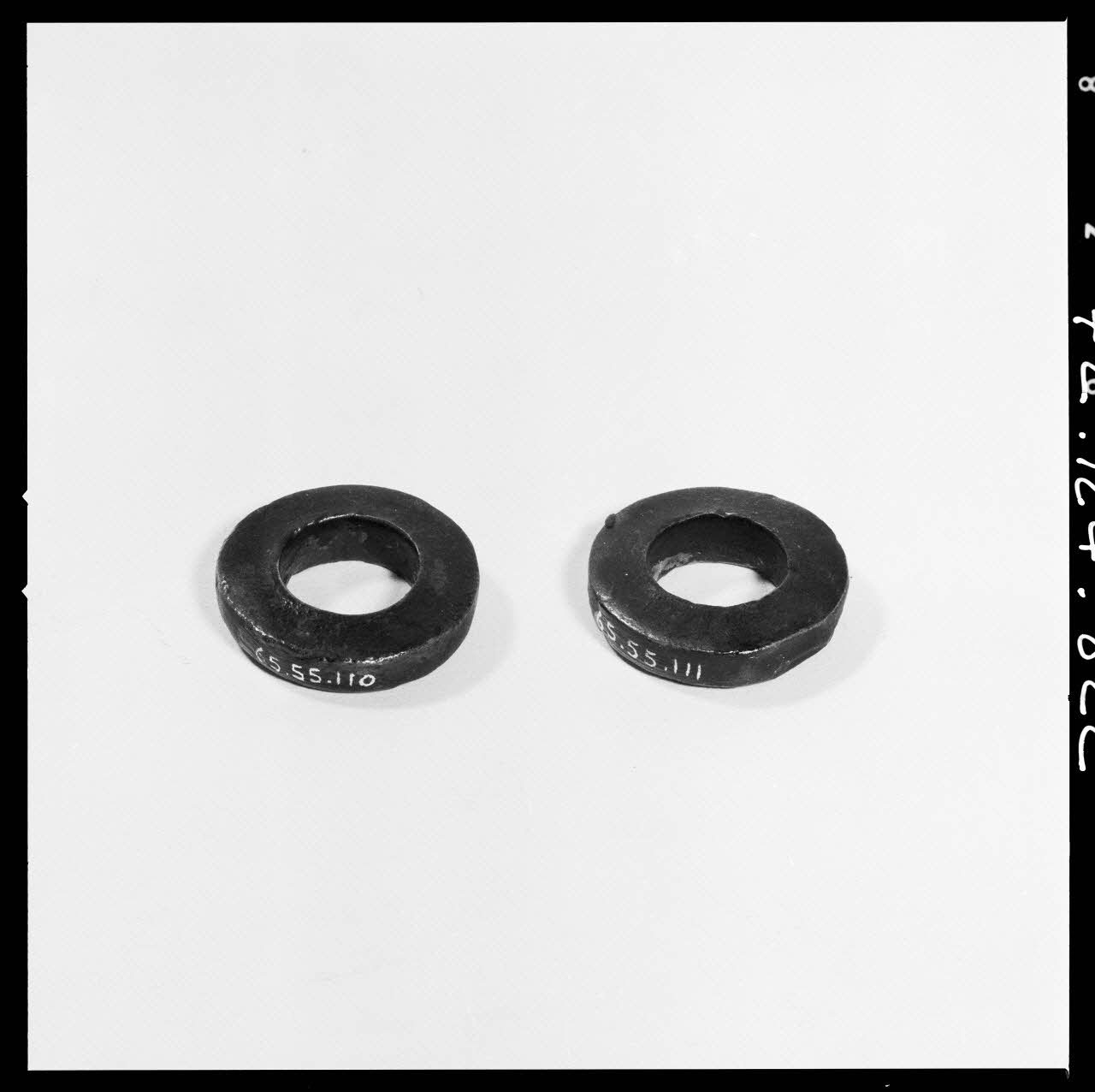 Réunion des musées nationaux - Grand Palais photographie Deux rondelles France 1972 Ph.1972.124.822 Photo