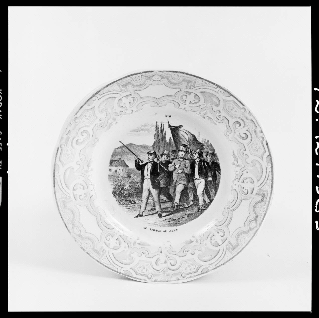 Réunion des musées nationaux - Grand Palais photographie Assiette France 1972 Ph.1972.124.929 Photo