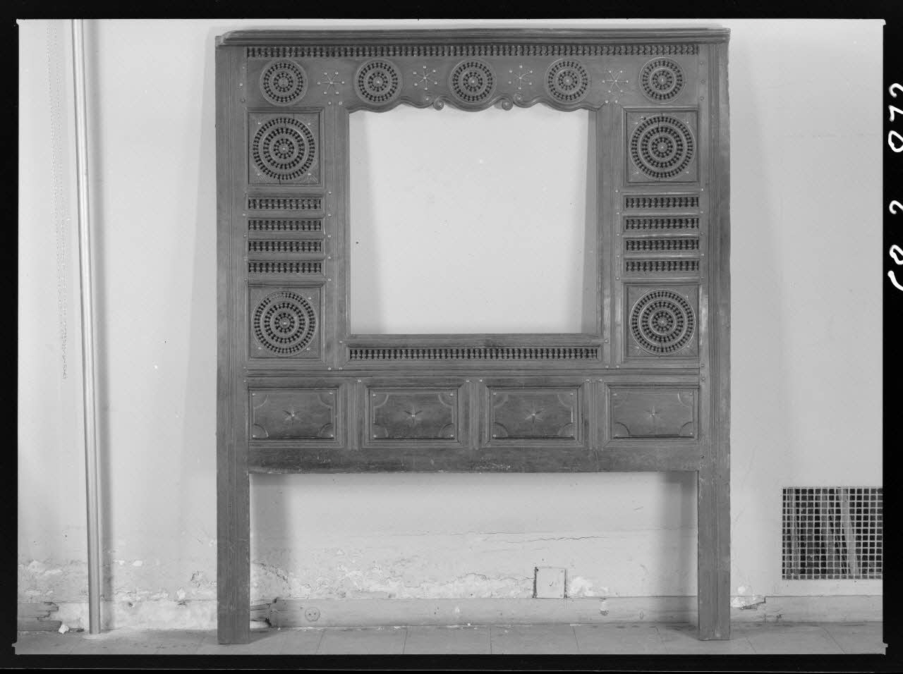 Alain Guey photographie Lit-clos. Ensemble Ile-de-France, France 1968/8/1 Ph.1968.3.872 Photo