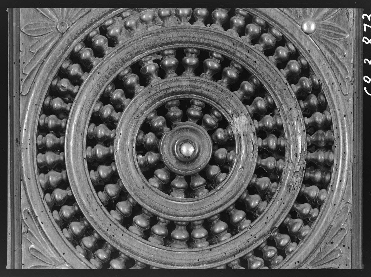 Alain Guey photographie Lit-clos. Détail Ile-de-France, France 1968/8/1 Ph.1968.3.873 Photo