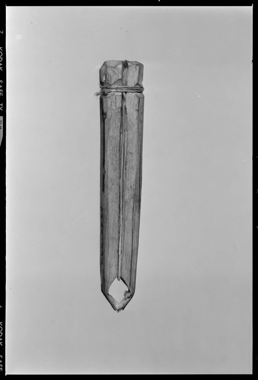 Beck photographie Appeau à buses. Provenant du Jura France 1970/10/1 Ph.1970.20.2325 Photo