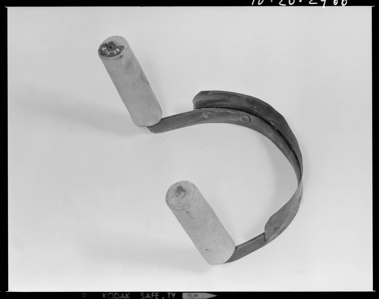 Beck photographie Couteau à terre en bois et en fer. Provenant du Nord France 1970 Ph.1970.20.2966  Photo