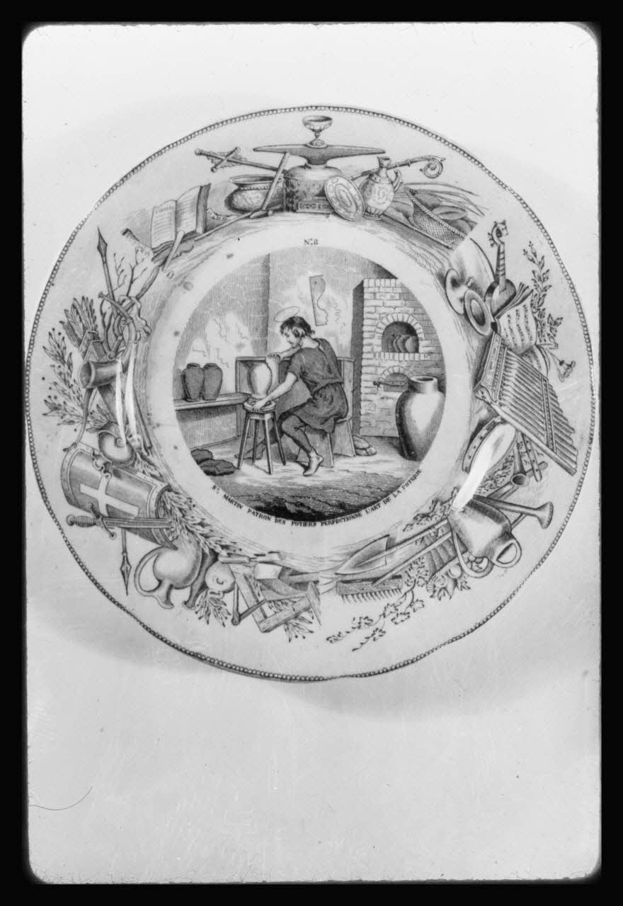 A. Chastanier photographie Assiette représentant un potier au travail Ile-de-France, France 1973 Ph.1973.204.27 Photo