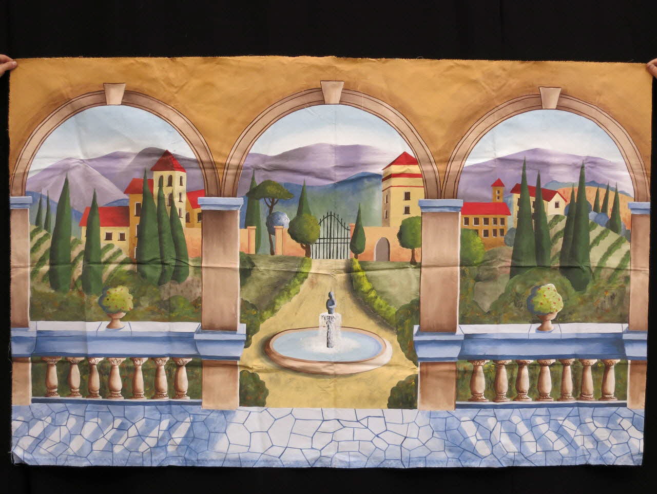 Roberto Cavallaro rideau de fond de scène Veranda Saragonzesa Sicile, Italie 2000-2010 2015.1.42 Photo Mucem