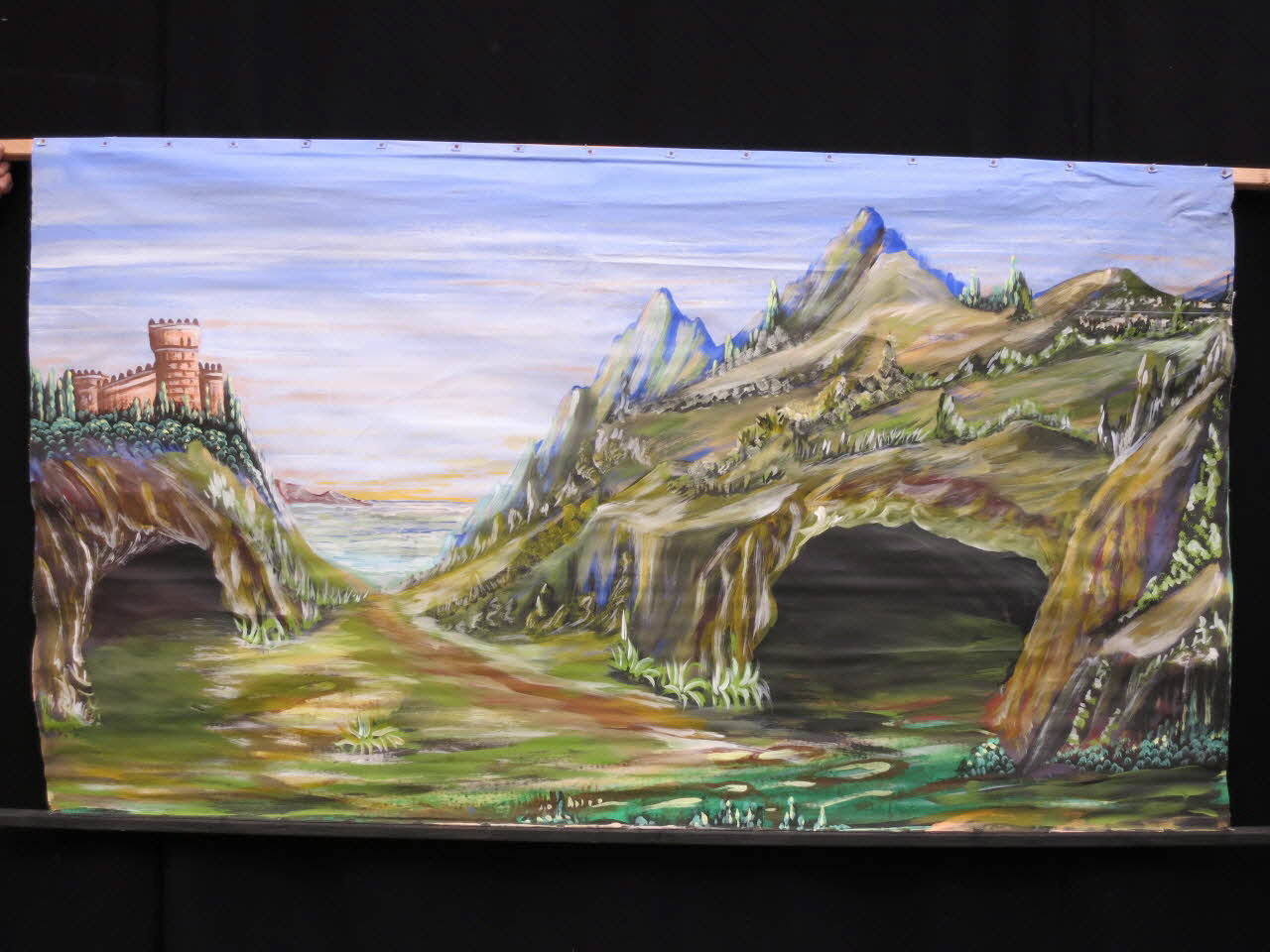 Giovanni Salerno rideau de fond de scène Campagna con grotta Sicile, Italie 1960-1969 2015.1.47 Photo Mucem