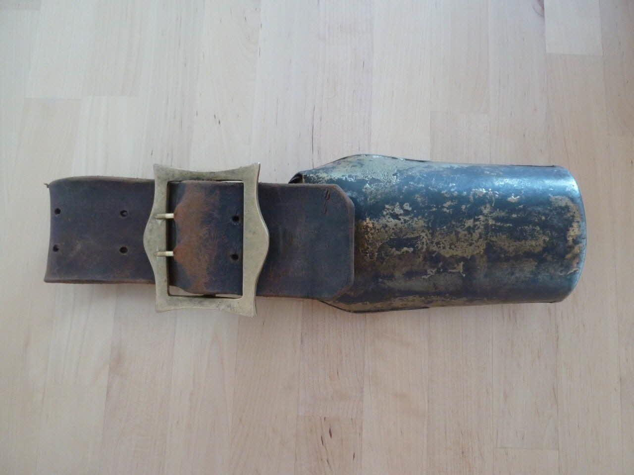 Antonio Augusto Sim Sim collier et sonnaille de brebis Alentejo, Portugal 1965-1975 2015.32.3 Photo Mucem