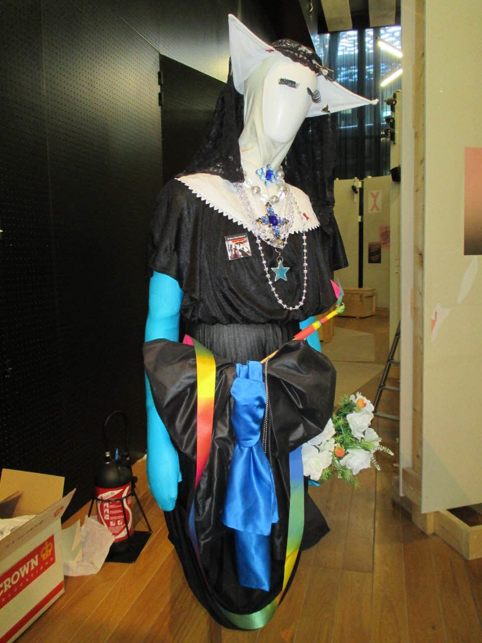 costume Costume de Soeur Orgia Provence-Alpes-Côte d'Azur, France 1994 2015.4.1.1-30 Photo