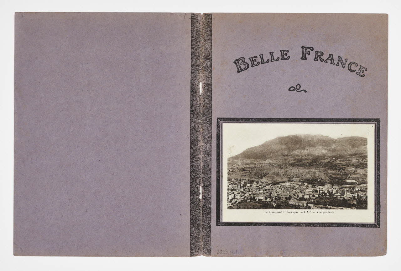 Mathieu Pernot ; Jewar Mustaddin ; Ahmed Sabbontu dessin Itinéraire de Mustaddin Jewar et Sabbontu Ahmed, partis de Robe (Ethiopie) le 15 janvier 2016 Occitanie, France 2016 2023.4.1.1-14 Photo Mucem / Marianne Kuhn