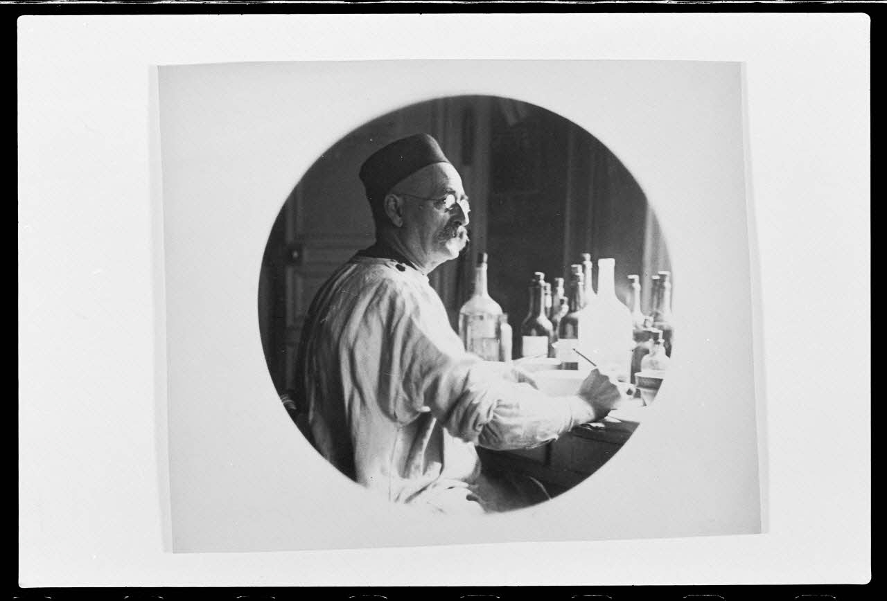Anonyme photographie Enquête conduite par Jean Cuisenier à Besançon (du22 au 24 avril 1987) Franche-Comté, France 1987/4/22 Ph.1987.56.2 Photo