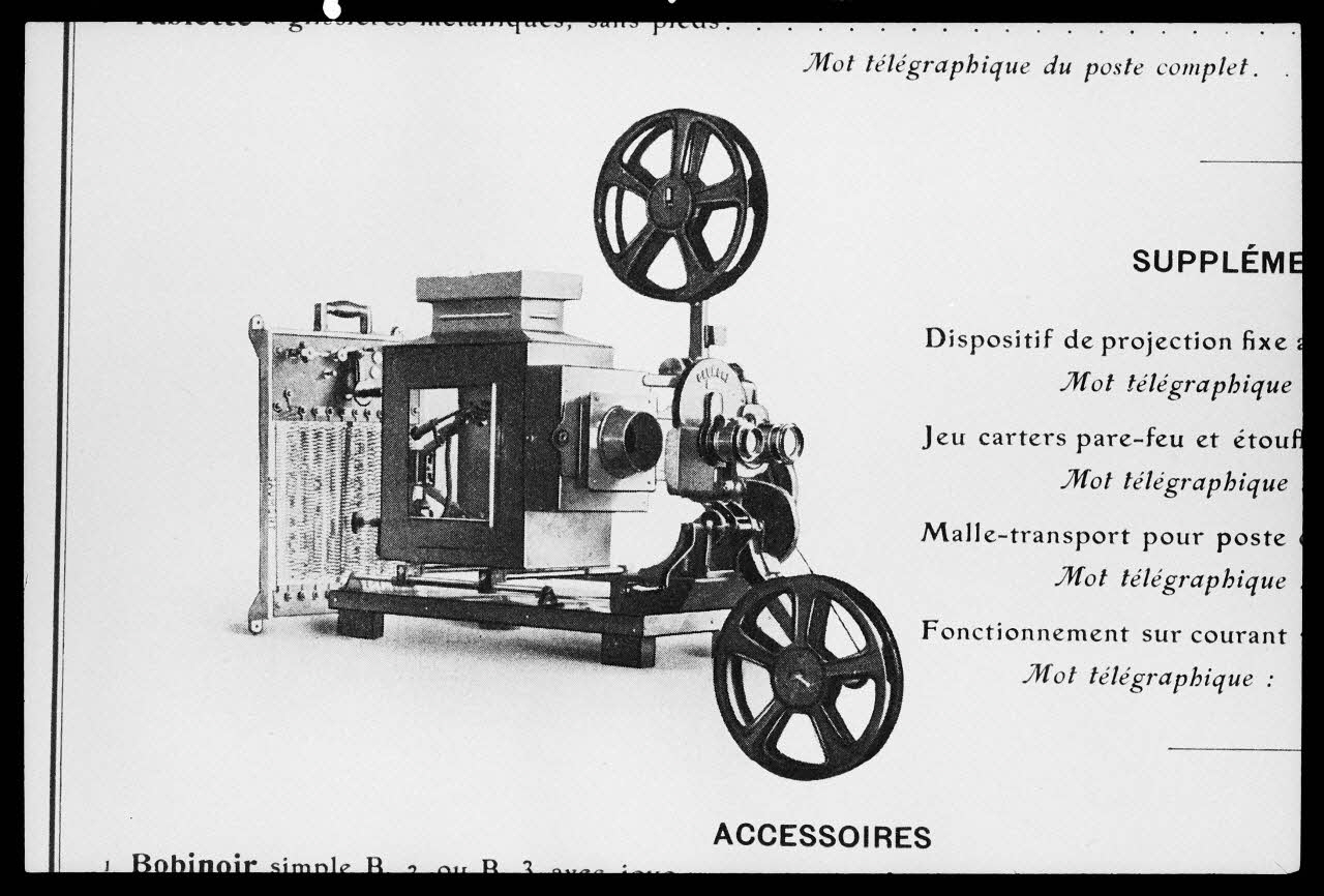 photographie Cliché utilisé pour l'agrandissement 2 m x 6 m présenté dans l'exposition. Carte postale Ph.1987.78.46 Photo