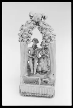 photographie MNATP. Exposition. Arts et traditions populaires : nouvelles acquisition : quérir, choisir (17 novembre 1987-28 mars 1988) Ph.1988.1.118  Photo