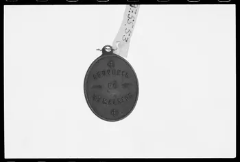 photographie Médaille et scapulaire. Saint Maurice Ph.1988.1.322 Photo