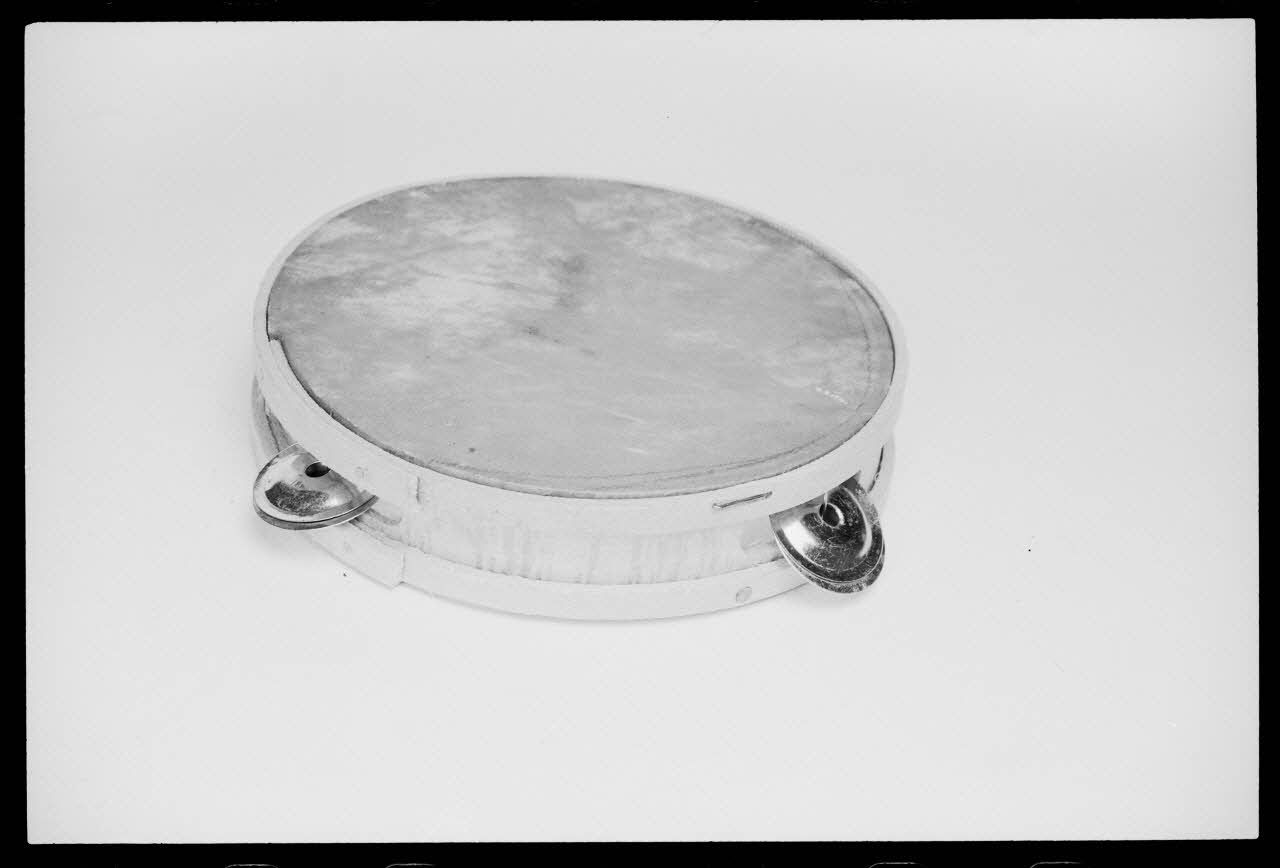 photographie Tambour sur cadre à cymbalettes Ph.1988.1.76 Photo