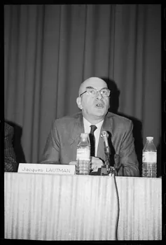 André Pelle photographie "Anthropologie sociale et ethnologie de la France". Congrès de sociologie au MNATP du 19 au 21 novembre 1987 Ile-de-France, France 1987 Ph.1988.17.41  Photo