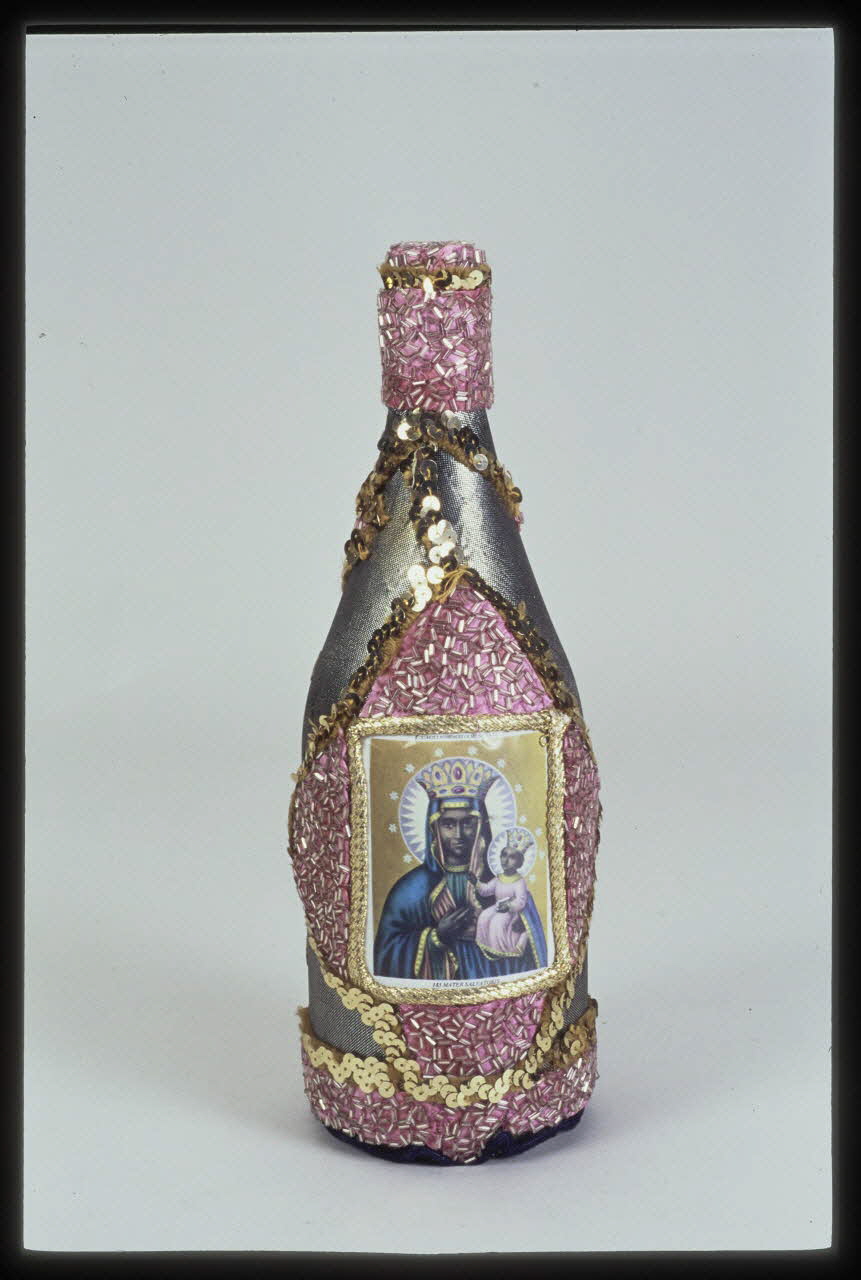 photographie Bouteille à libation. Bouteille rituelle (culte vaudou haïtien) Ph.2004.1.336 Photo