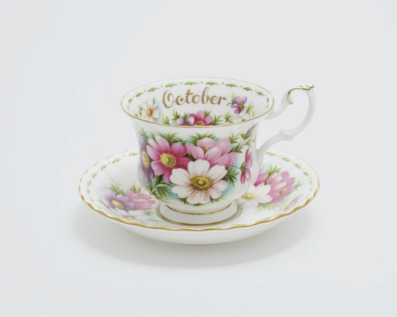 Royal Albert tasse October Royaume-Uni 1970 2023.46.1.10.1-2 Photo Mucem / Marianne Kuhn