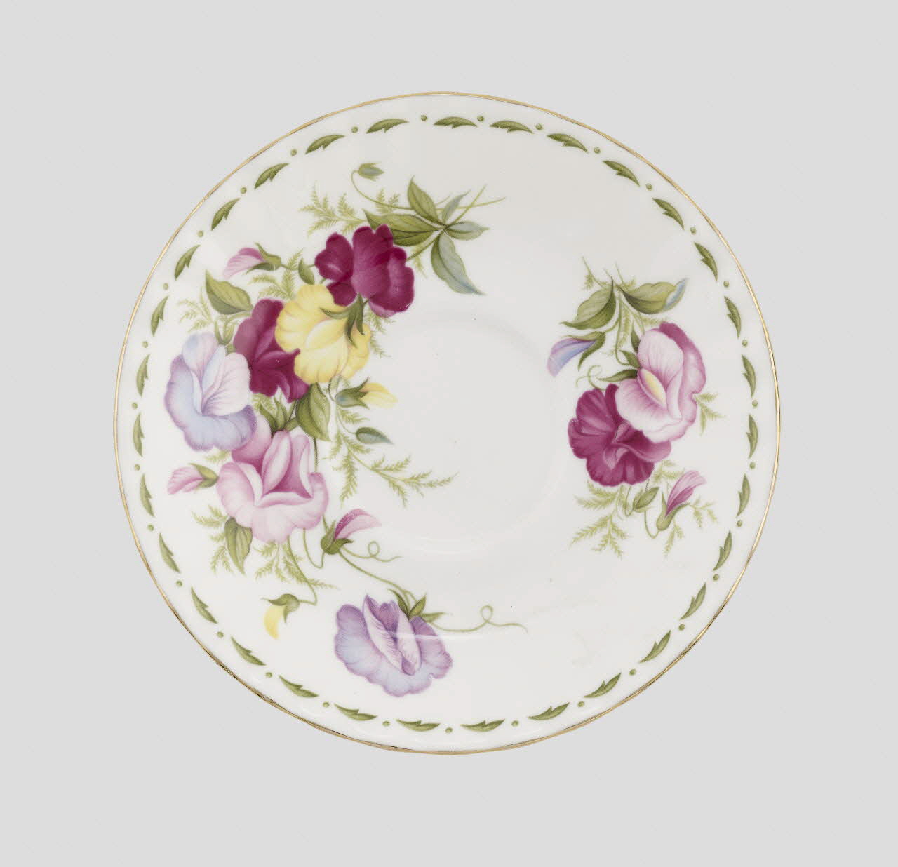 Royal Albert tasse April Royaume-Uni 1970 2023.46.1.4.1-2 Photo Mucem / Marianne Kuhn