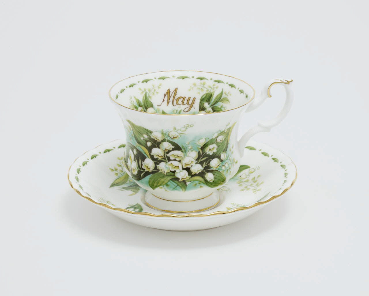 Royal Albert tasse May Royaume-Uni 1970 2023.46.1.5.1-2 Photo Mucem / Marianne Kuhn