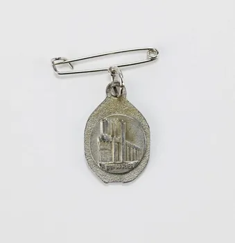 médaille de pèlerinage sainte Sara 2023.47.1 Photo Mucem / Marianne Kuhn