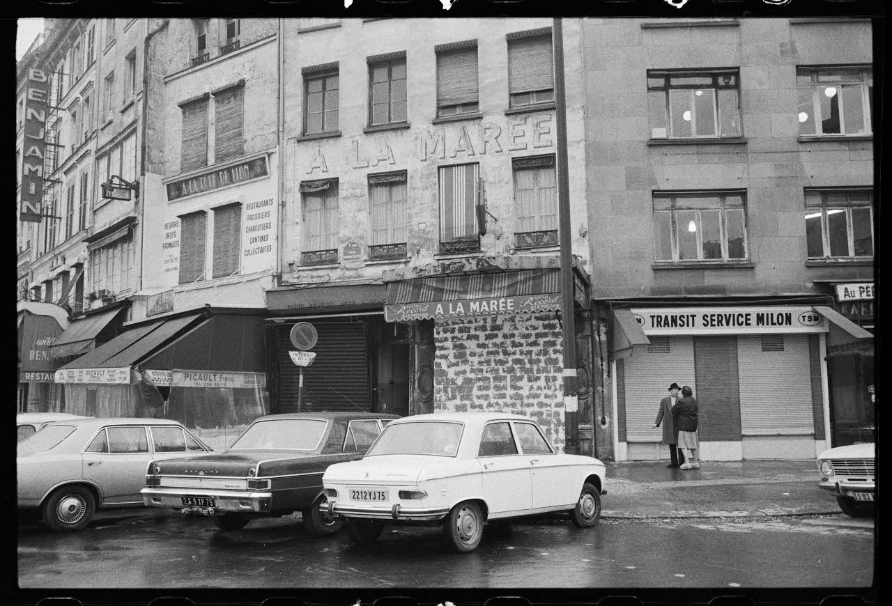 Josiane Bézinian photographie MNATP. Exposition. Paris : boutiques d'hier (16 mai 1977 - 17 octobre 1977) France 1973 Ph.1977.90.12 Photo