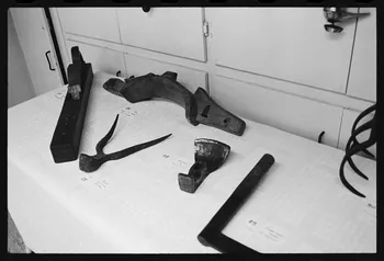 Schwartz photographie Exposition scolaire du MNATP. L'instrument à travers les âges Ile-de-France, France 1977/7/1 Ph.1977.94.26  Photo