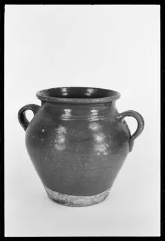 photographie Pot à graisse avec des anses Ph.1978.1.372 Photo
