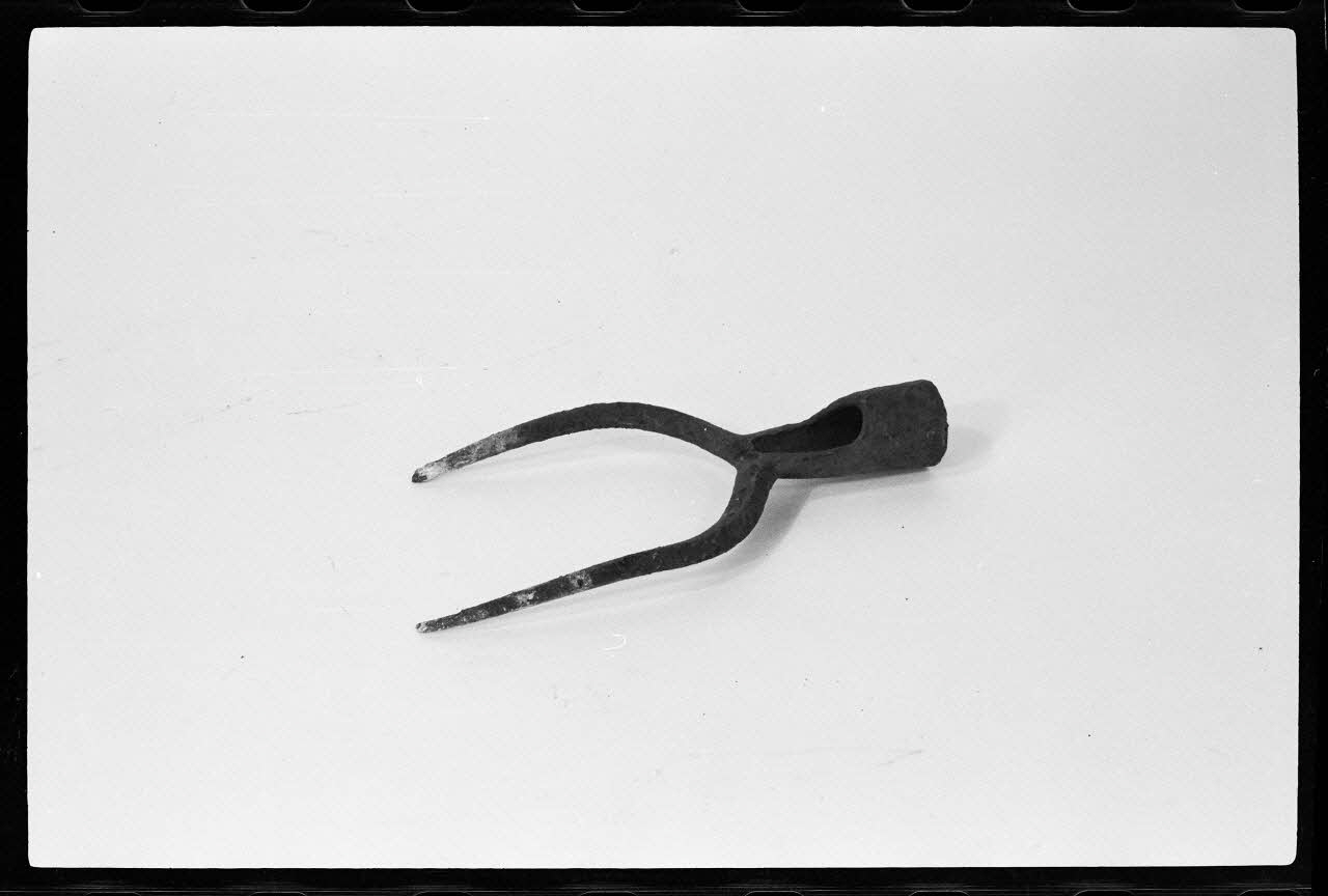 photographie Bêche à lame retournée Ph.1978.1.75 Photo
