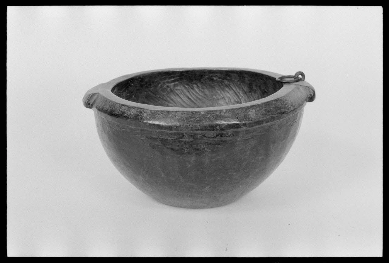 Alain Guey photographie Pot à crème Ile-de-France, France 1974 Ph.1974.63.68 Photo