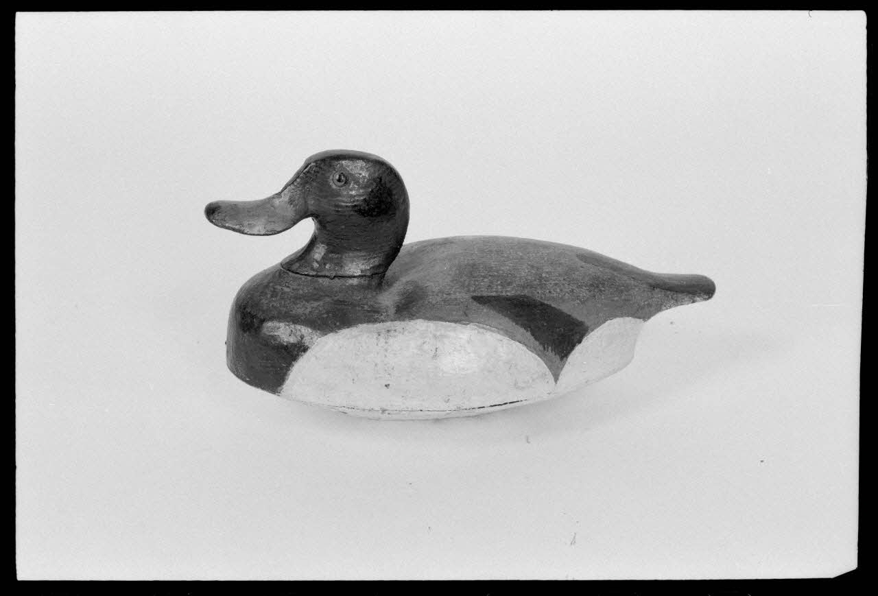 Alain Guey photographie Pot à crème Ile-de-France, France 1974 Ph.1974.63.69 Photo