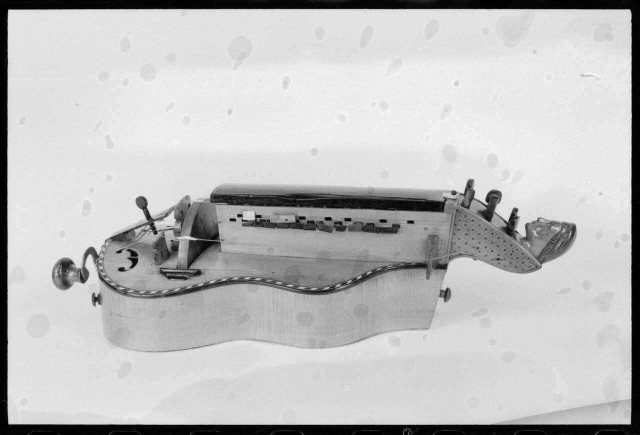 photographie Vielle à roue Ph.1974.72.15 Photo