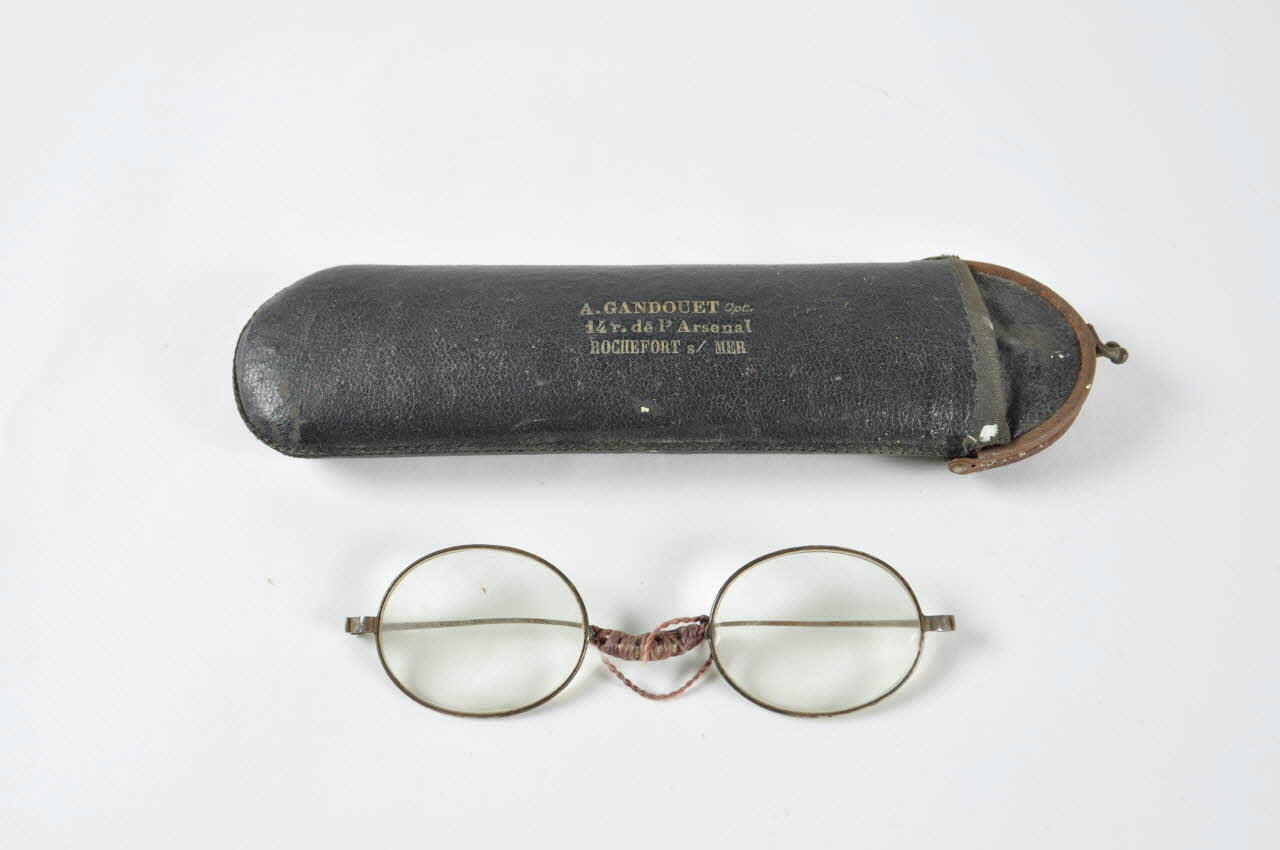 étui à lunettes 2000.68.1148.2 Photo Mucem