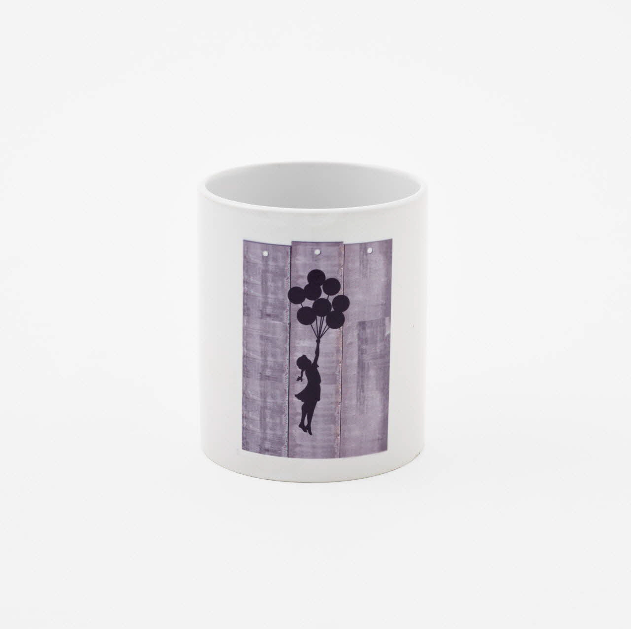 mug La petite fille aux ballons de Banksy 2023.41.1 Photo Mucem / Marianne Kuhn