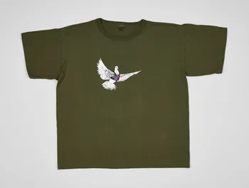 tee-shirt L'oiseau de Banksy 2023.41.2 Photo Mucem / Marianne Kuhn