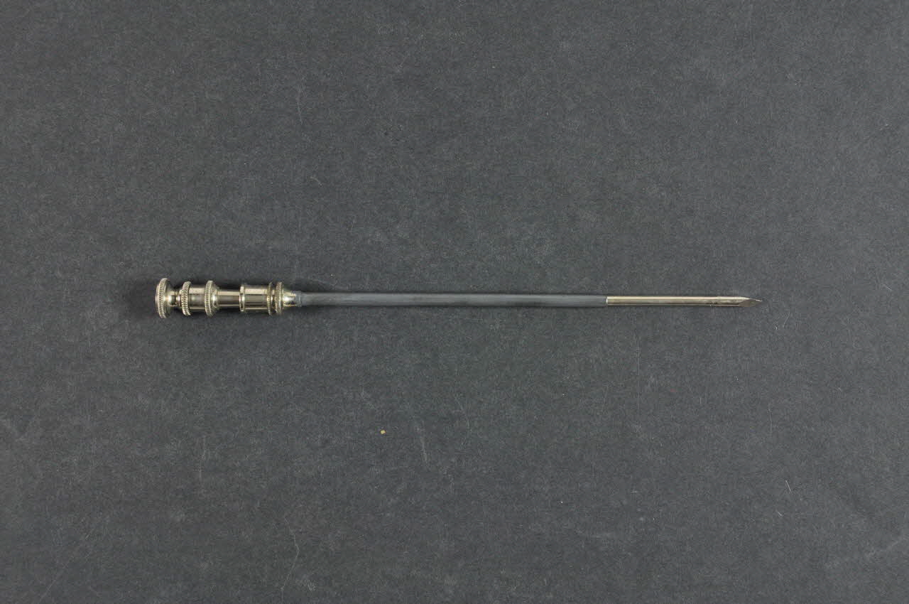 aiguille 2000.68.1343.10.1-3 Photo Mucem