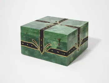 Jean-Louis Conte coffret boîte gigogne France 1955-1985 2024.3.5.8  Photo Mucem / Marianne Kuhn