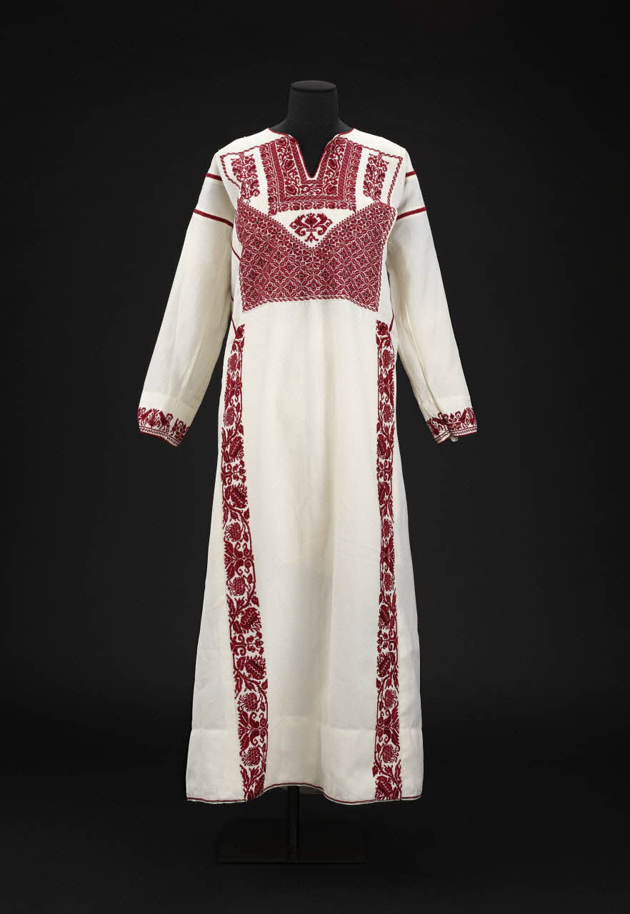 robe Robe palestinienne 2023.42.1 Photo Mucem / Marianne Kuhn
