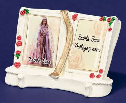 objet de dévotion Sainte Sara - Protégez-nous 2023.48.1 Photo Mucem / Marianne Kuhn