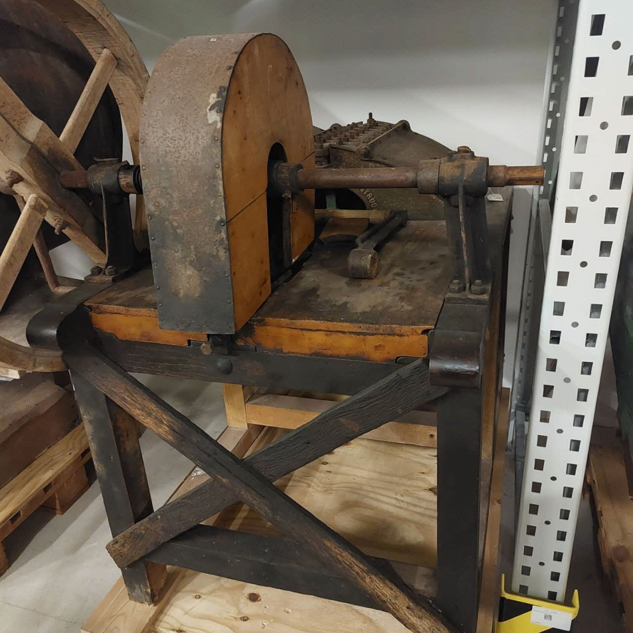 BATTEUSE A BRAS 1982.43.8.1-4 Photo Mucem