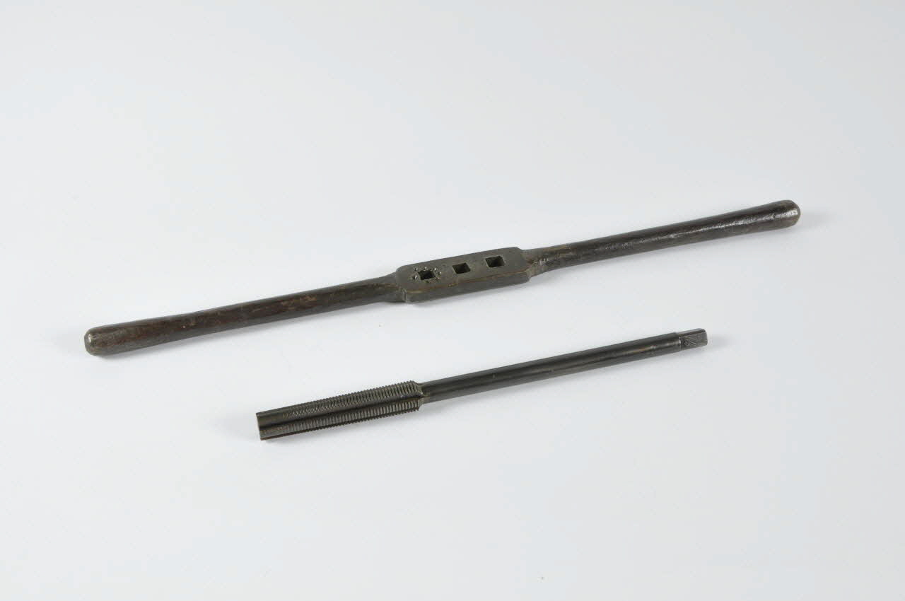 OUTIL A TARAUDER 2000.68.462.1-2 Photo Mucem