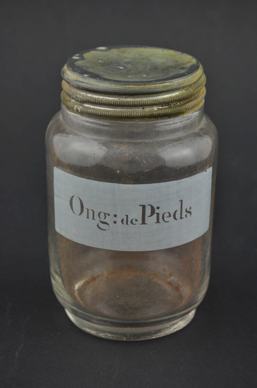 BOCAL A PHARMACIE Ong. de Pieds 2000.68.746.7.1-2 Photo Mucem