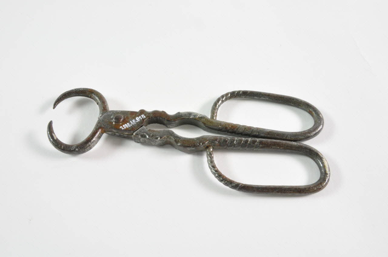 pince à sucre 2000.68.858 Photo Mucem