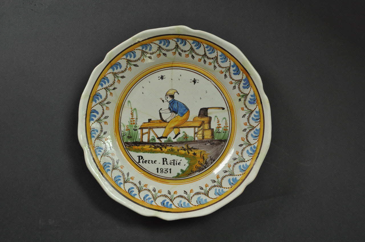 assiette plate Bourgogne, France 1831 1952.108.5 Photo Mucem