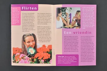 SAD Schorer Stichting BROCHURE "Meiden onder elkaar" Pays-Bas 2004 2005.100.28  Photo Mucem