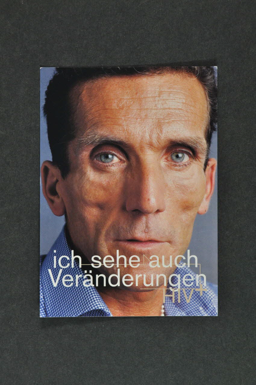 Deutsche Aids-Hilfe carte postale "Ich sehe auch Veränderungen HIV +" (traduction ??) Allemagne 2004 2004.117.25 Photo Mucem