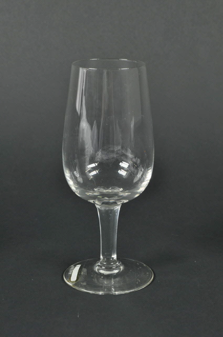 verre Champagne-Ardenne, France 1945-1950 1950.7.35 Photo Mucem