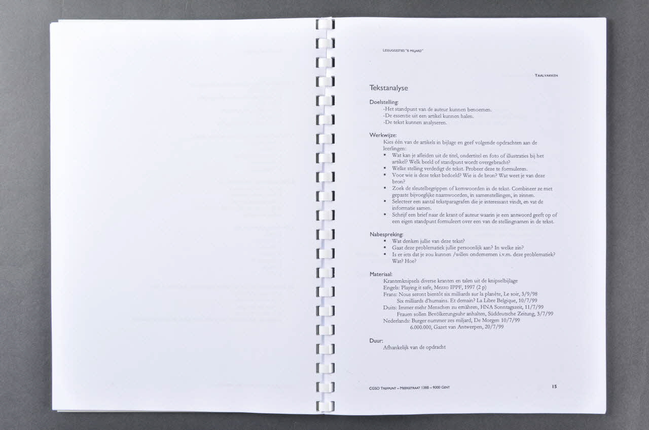 Cgso Trefpunt (Face To Face Campagne) BROCHURE '6 Miljard + éen / Eén enkele stem kan een wereld van verschil maken" (traduire) Belgique 1998 2004.118.38 Photo Mucem