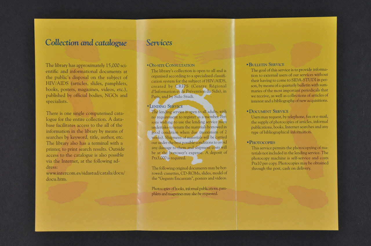 Dépliant "Library User's guide" (Guide de l'utilisateur de la bibliothèque) 2003.101.59 Photo Mucem