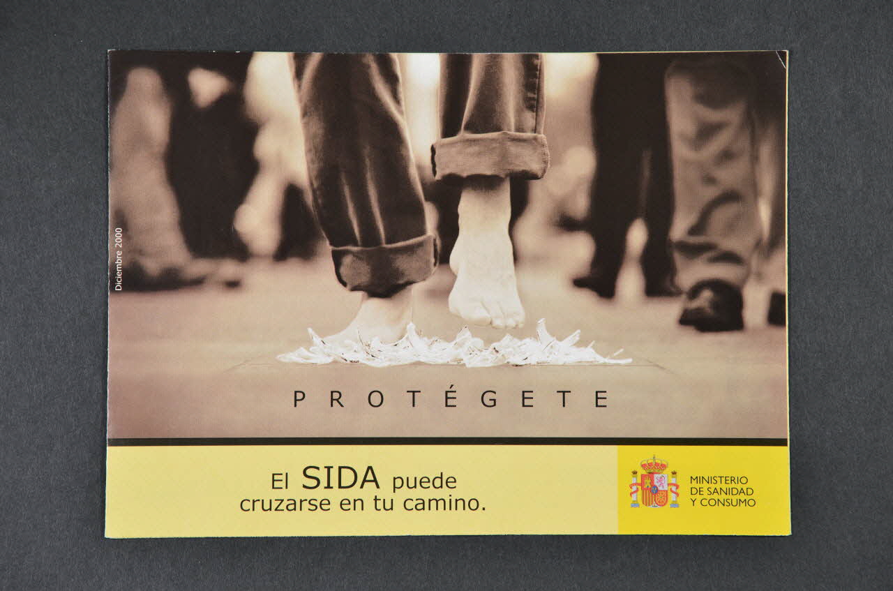 Espagne. Ministerio de sanidad y consumo Dépliant "Protegete. El sida puede cruzarse en tu camino" (Protège-toi. Le sida peux croiser ton chemin) Espagne 2000 2003.101.61 Photo Mucem
