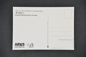 carte postale "Pour soigner une blessure, il est recommandé de porter des gants à usage unique. Sachez toutefois qu'en cas d'éclaboussure accidentelle, la peau saine constitue une barrière efficace contre le virus du sida." / "Campagne VIH/Sida et milieu de travail" 2005.101.135 Photo Mucem