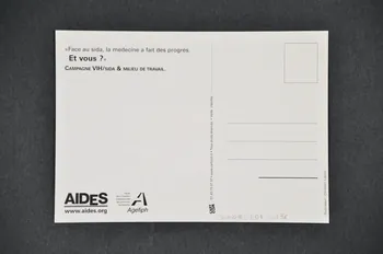 carte postale "Pas de panique ! Pour qu'il y ait transmission du virus du sida, il faut que le sang d'une personne séropositive se répande en grande quantité sur une plaie ouverte, pas encore cicatrisée d'une autre personne" / "Campagne VIH/Sida et milieu de travail" 2005.101.136 Photo Mucem